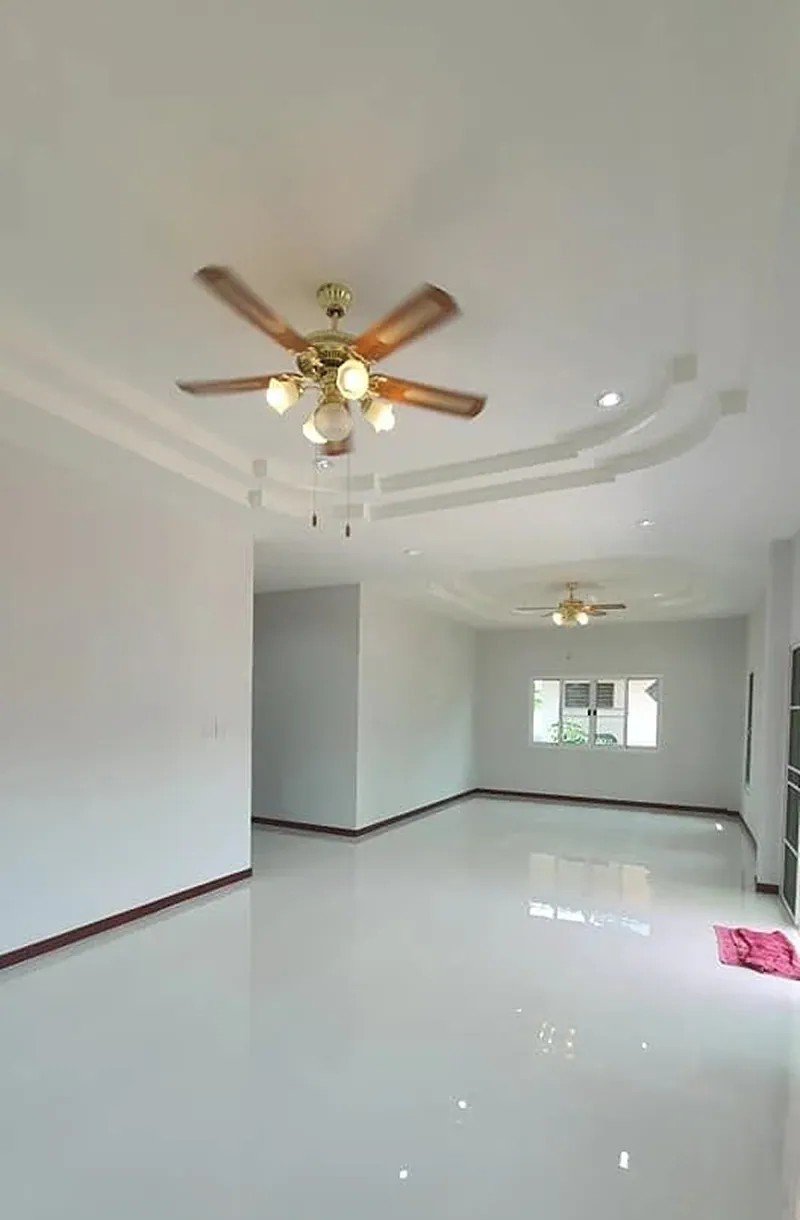 مهندس مقاولات يشرف على أعمال ترميم شامل وتجديد واجهة فيلا سكنية فاخرة بالخبر