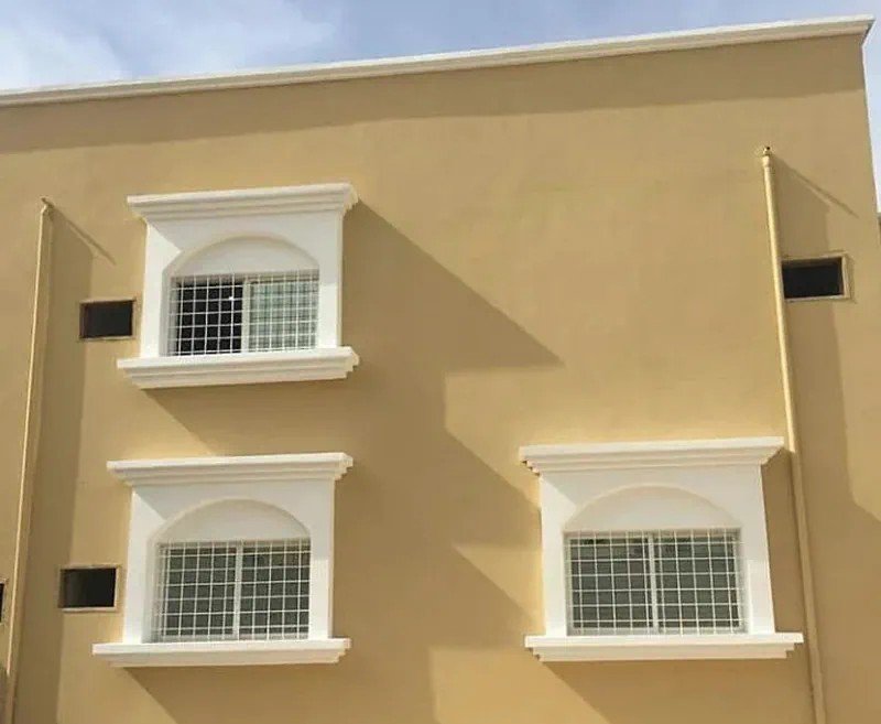 عزل ودهان واجهة عمارة بطلاء مطاطي مانع لتسرب الأمطار بالدمام حي المزروعية